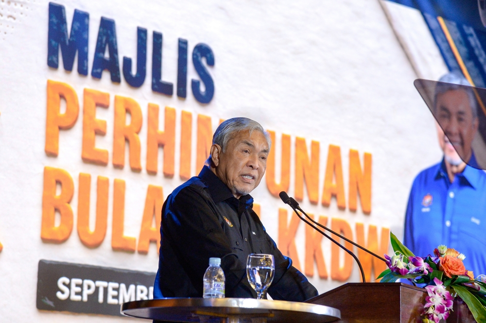 Zahid Hamidi directs Rural Development Ministry to clear backlog by year-end