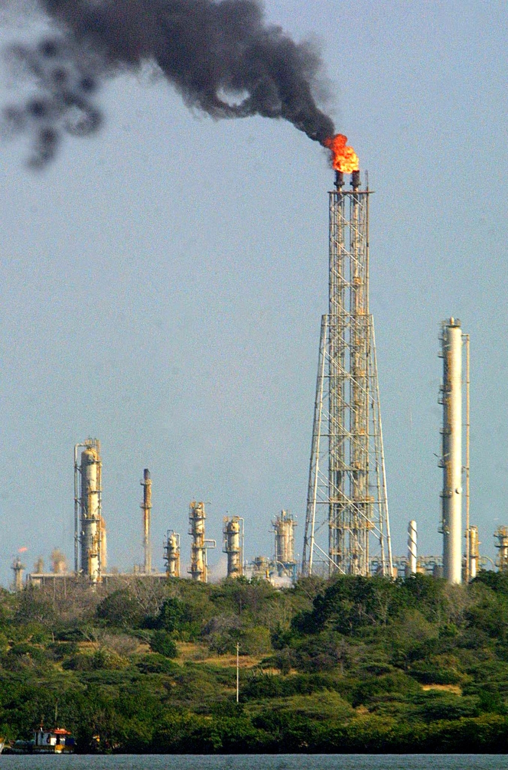US tightens grip on Venezuela oil as Trump defends multibillion-dollar deal