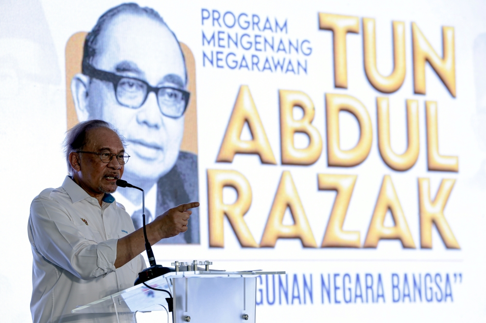 Anwar urges younger generation to keep Tun Abdul Razak’s legacy, ideas alive in nation-building