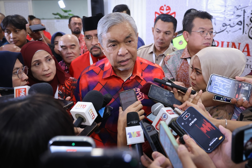 Zahid to meet Negeri Sembilan MB over statement on proclamation involving Tuanku Muhriz