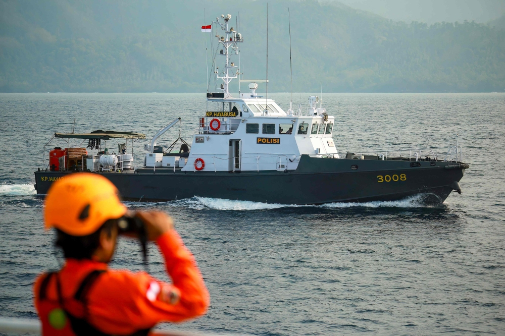 Indonesia races to find missing ferry from Surabaya carrying over 200 passengers in Java Sea