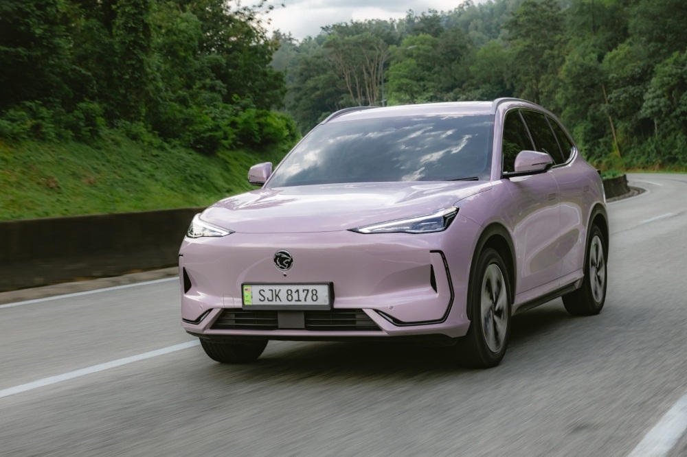 Proton e.MAS takes more than 60pc of Malaysia’s EV market, 27,403 registered in eight months
