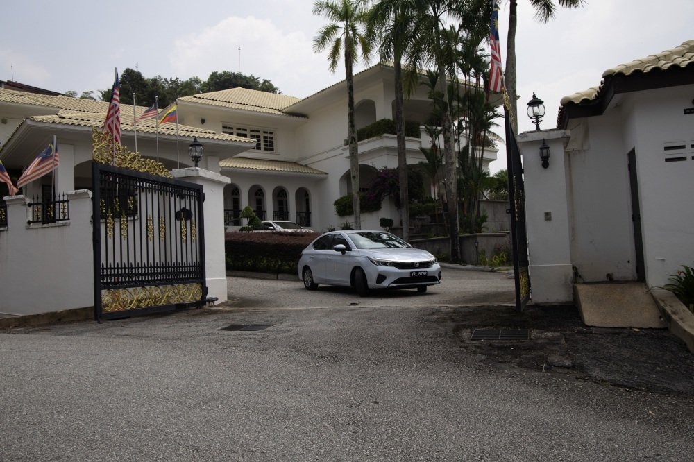 AG says Prisons Dept to issue SOPs for Najib’s house arrest, RM50m fine must be paid 