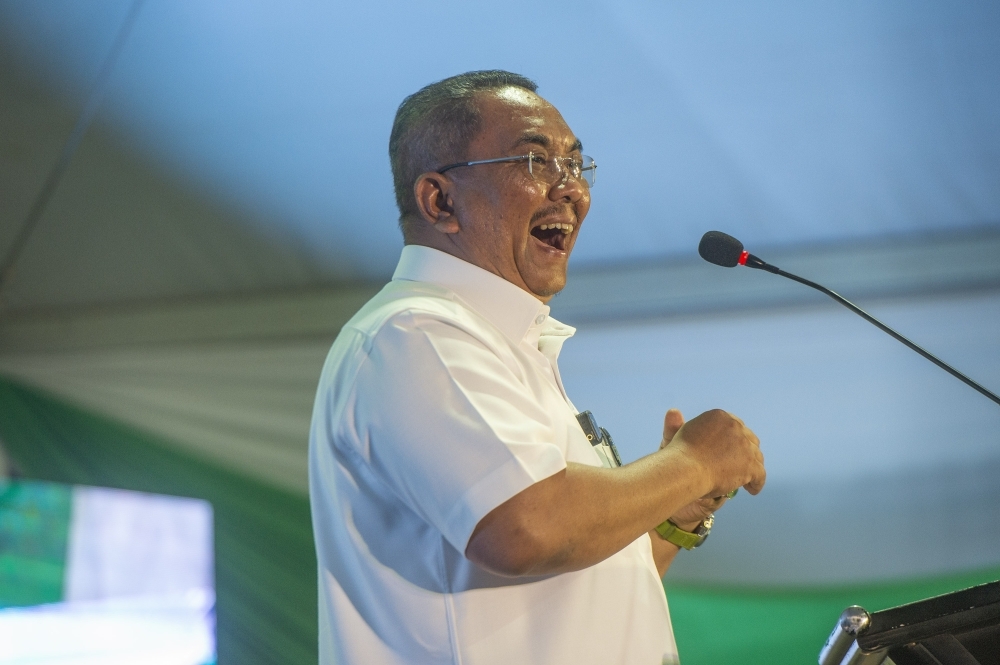 ‘Lots of noise, then silence’: PAS’ Sanusi questions DAP’s Anthony Loke’s resignation offer over Najib house arrest