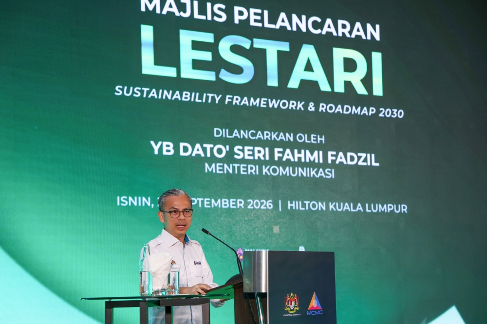 Fahmi tells telcos: Rethink diesel gensets, embrace renewables for tower operations