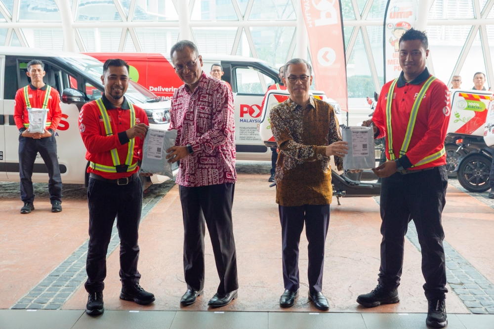 Fahmi: Only register for medicine delivery service through MoH to avoid scams on Facebook, TikTok