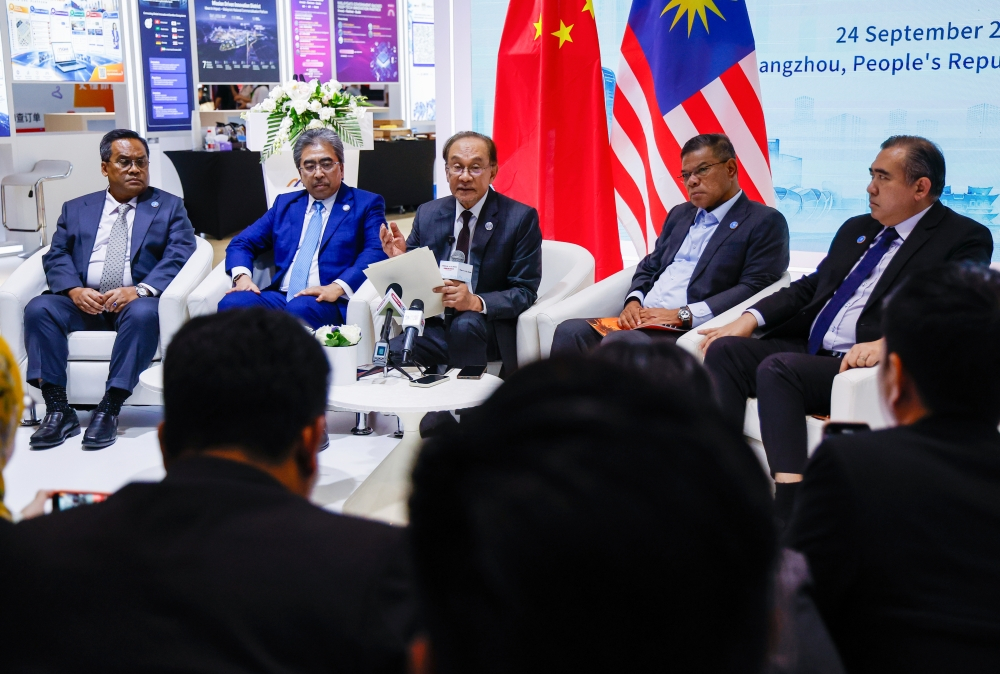 Malaysia finalising measures to protect MSMEs from foreign e-commerce