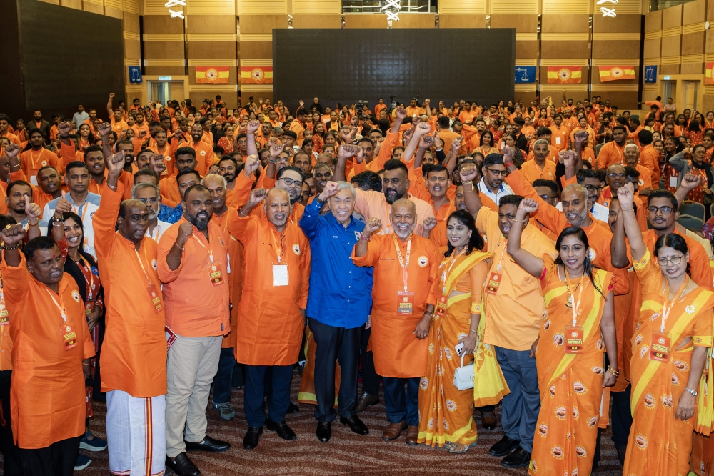 BN chairman Zahid says coalition will end ties with Pakatan once Parliament dissolves