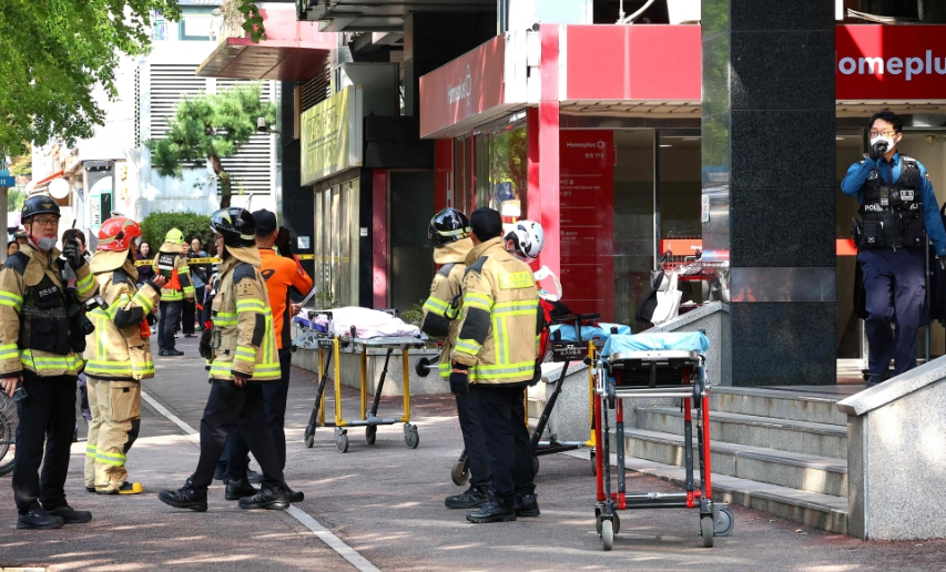 Incheon supermarket stabbing leaves one in cardiac arrest, seven injured