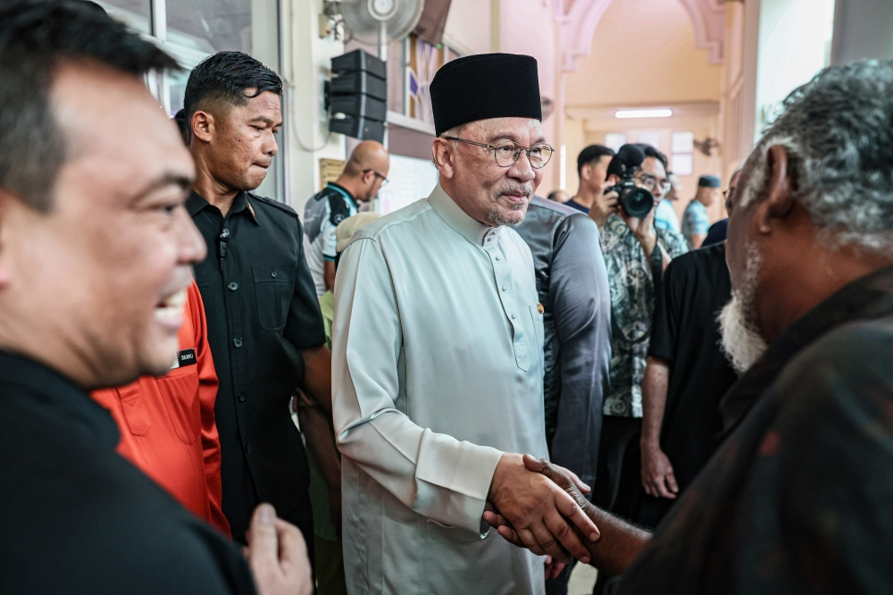 Anwar: Lee Chean Chung effectively quit PKR for ‘sometime already’