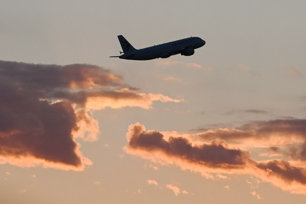 In wake of Flydubai attack, Israeli airline scraps repatriation flights after UAE landing clearance fails to come