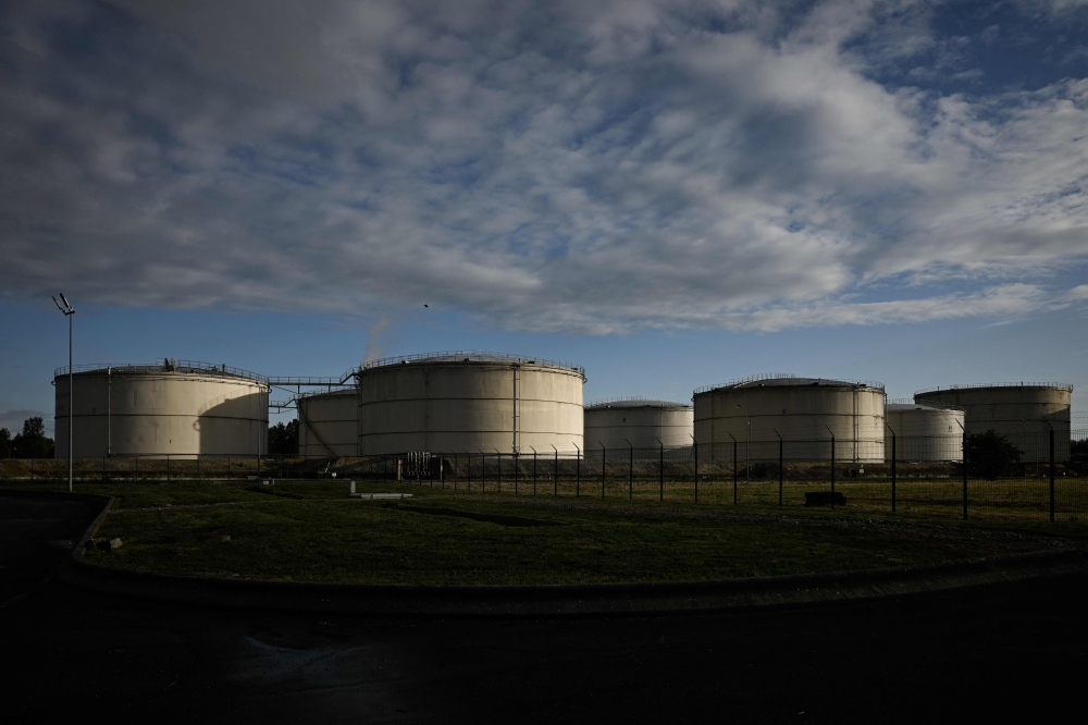 IEA: 325 million barrels of oil from strategic reserves released to ease Middle East energy crisis