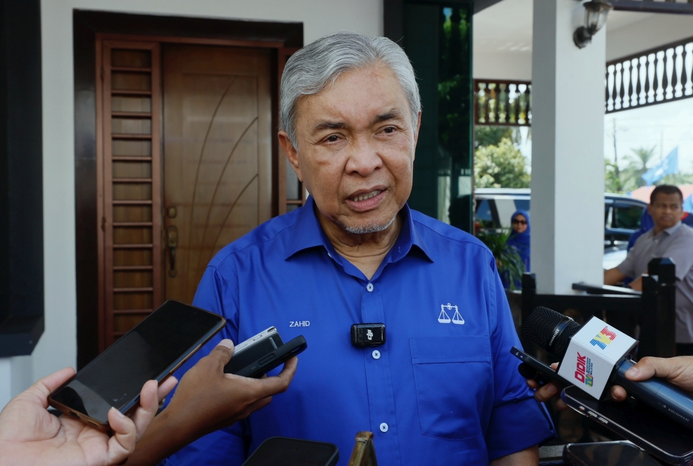 Zahid urges UiTM to establish Quantum Department, says Malaysia must not lag