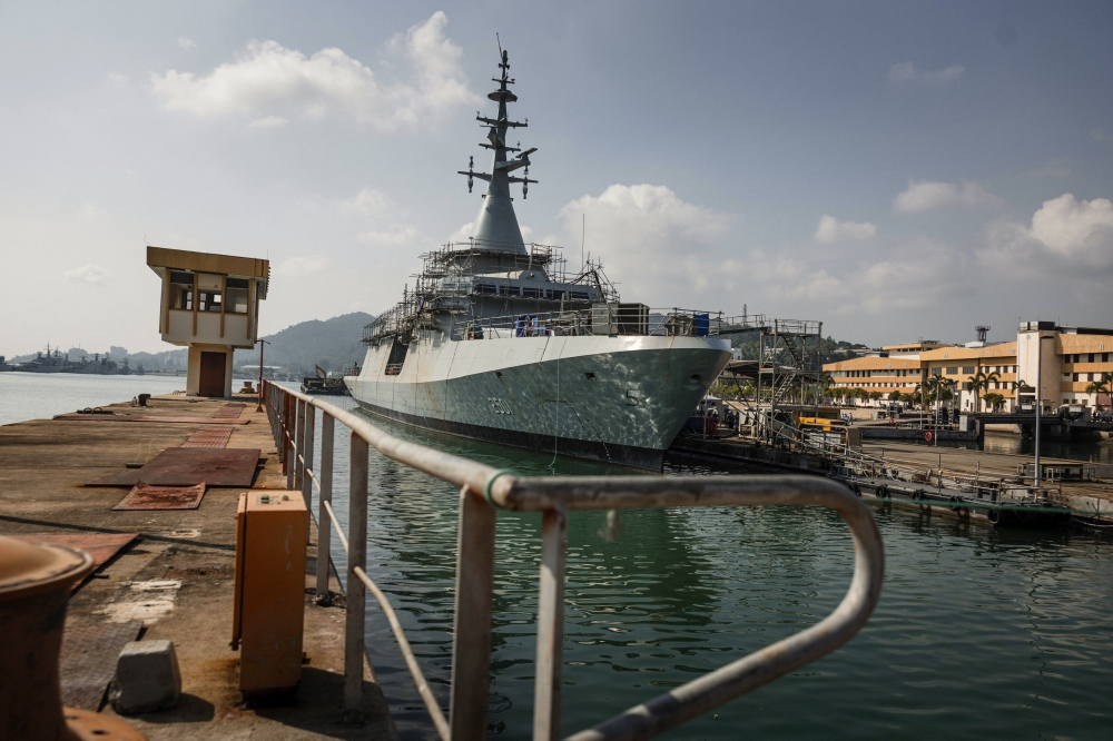 LCS 1, LCS 2 piping, wiring work remain behind target, A-G’s report finds