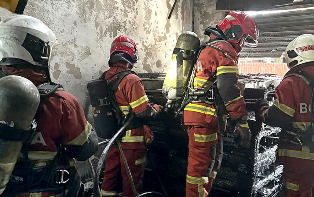 Man hurt fleeing George Town EV battery storage blaze, firefighters bring flames under control