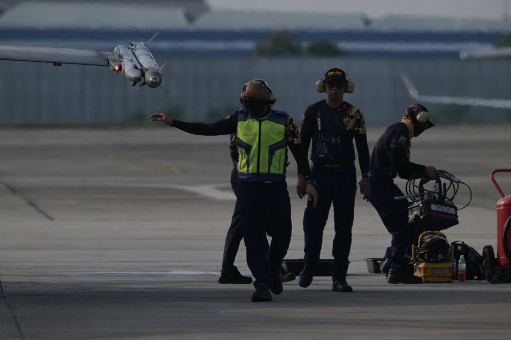 Residents in Kota Belud and Labuan told not to panic as low‑flying aircraft part of RMAF exercise