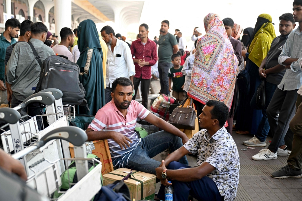 Singapore advises citizens to defer all travel to Saudi Arabia amid security risks