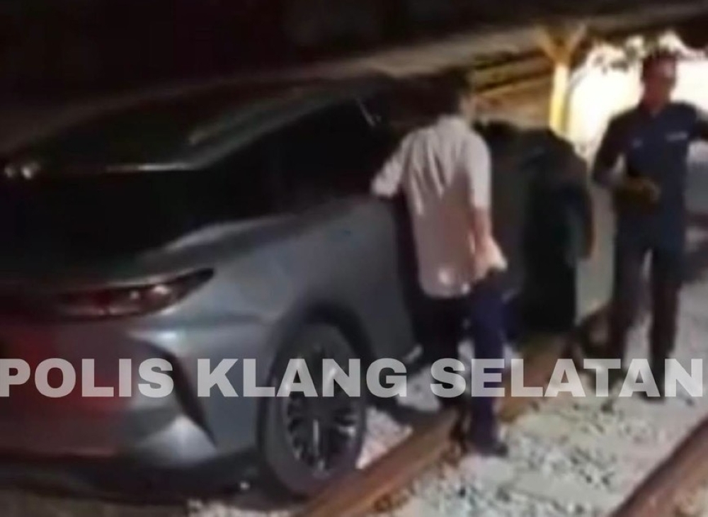 Man drives SUV 130m down train tracks in Port Klang, police say KTMB investigating
