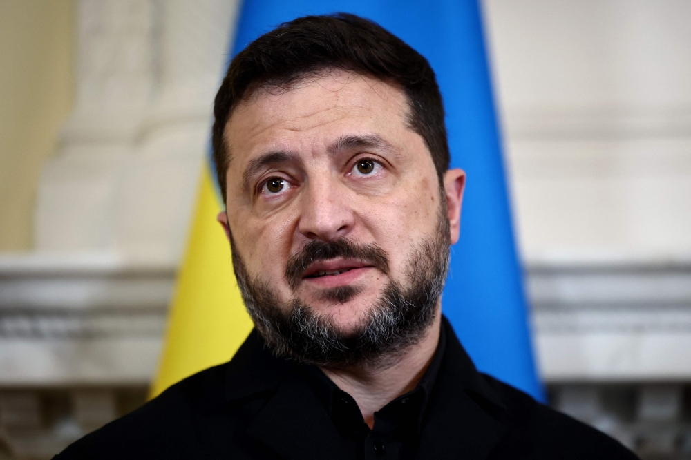 Ukraine accuses US of helping Russia as Starlink restrictions hamper battlefield response