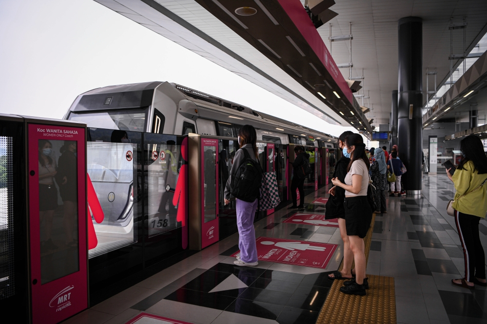 Cable theft attempt halts power on Kajang Line for an hour, police report lodged