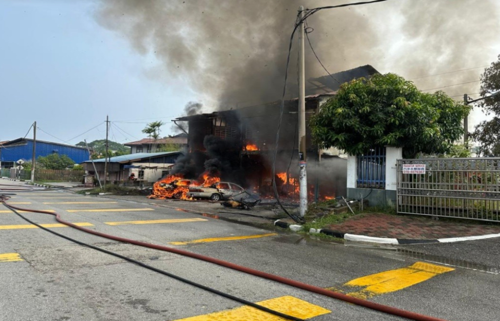 Sitiawan fire claims lives of two teenage sisters, homes and vehicles gutted in morning inferno