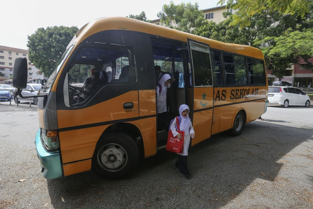 School bus operators told to update driver records by Oct 30 for RM1,000 aid before Deepavali