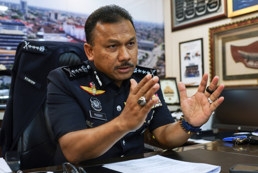 NCID officer seriously injured in machete attack during drug raid in Tanah Merah, says Kelantan police chief
