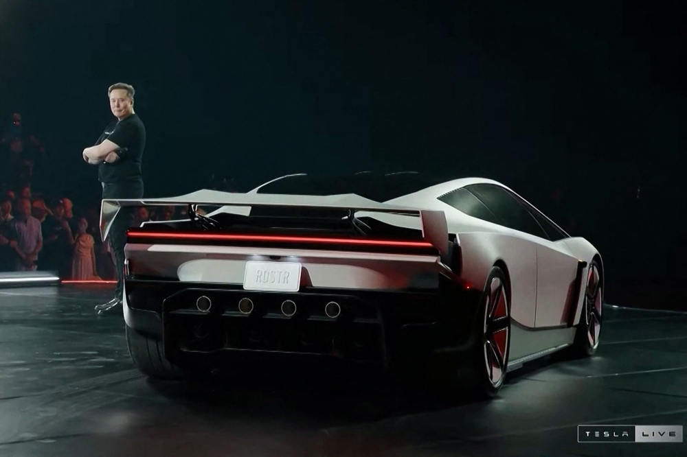 The future according to Elon Musk now comes with politics attached