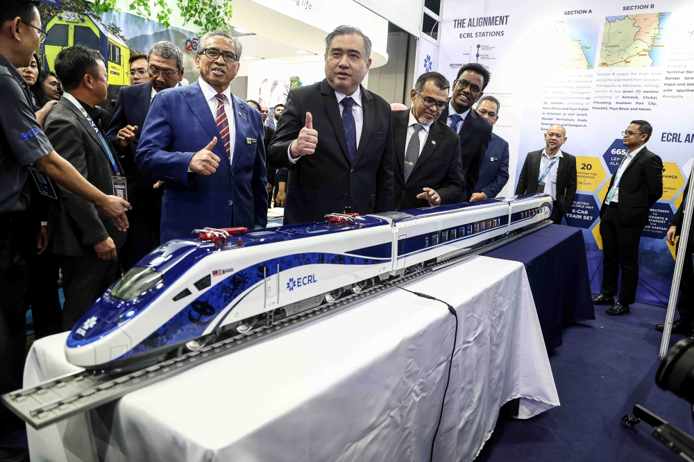 ECRL targets Dec 12 launch with 30pc fare discount, freight services to run concurrently, says Anthony Loke