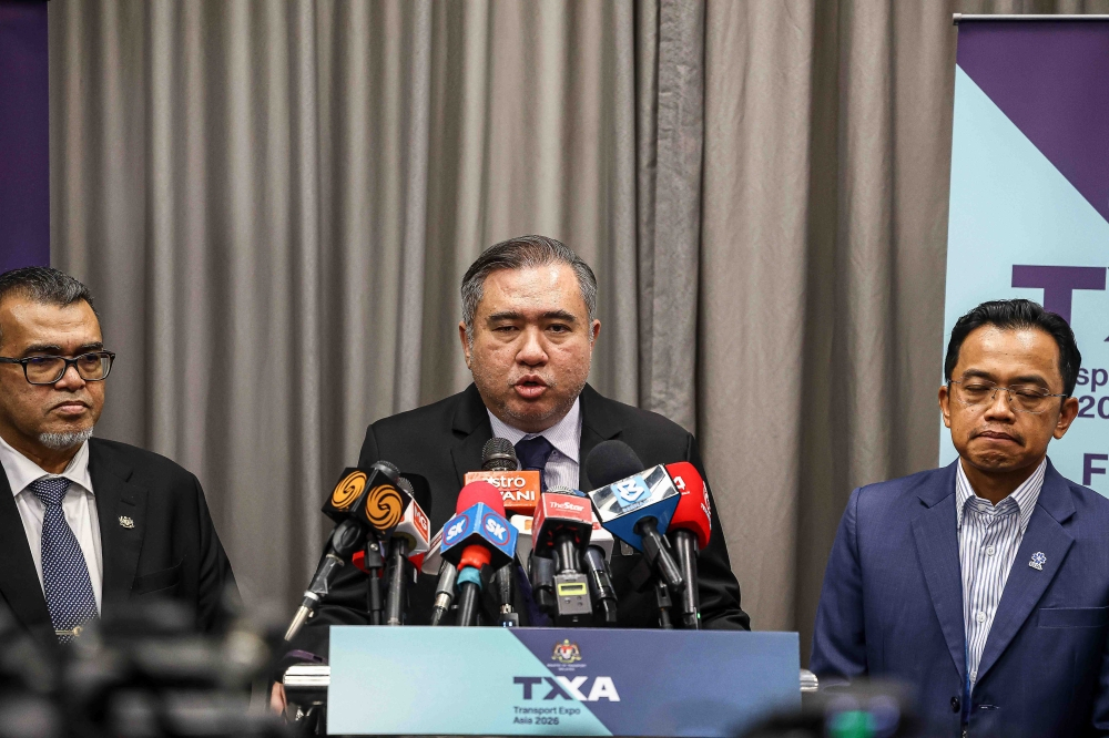No decision yet on raising motorcycle licence age to 18, says Anthony Loke