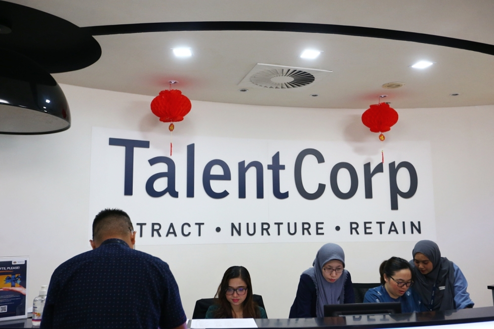 5,234 Malaysians working abroad have returned via REP since 2011