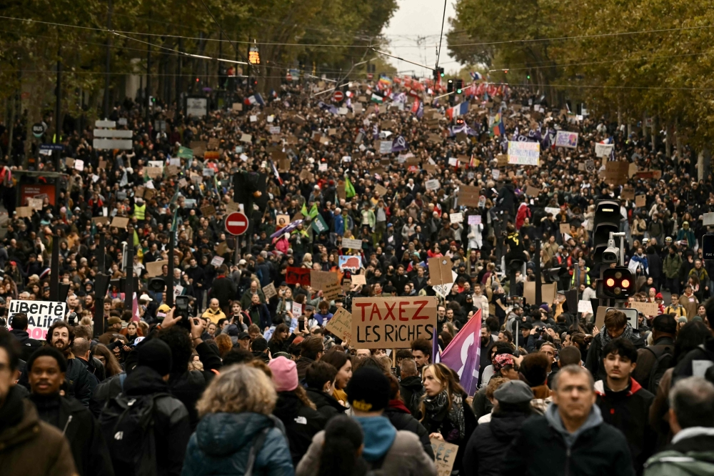 France arrests nearly 1,000 as cost-of-living protests turn violent across country