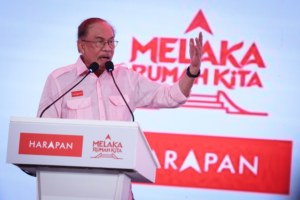 Anwar calls for service over rhetoric as Pakatan targets Melaka victory