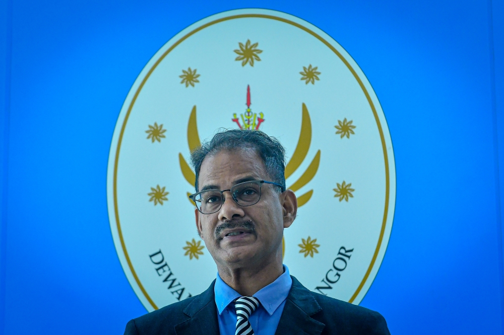 ‘No compromise’: Selangor exco backs police probe into drug stash at Klang temple